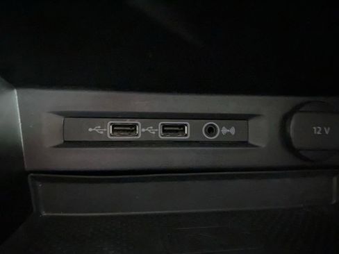 Used 2020 Volkswagen Tiguan SEL image 26