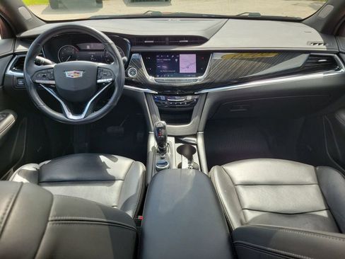Used 2020 Cadillac XT6 Premium Luxury AWD/4WD image 13