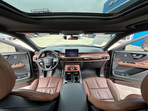 Used 2024 Lincoln Aviator Reserve w/ Equipment Group 201A AWD/4WD image 22