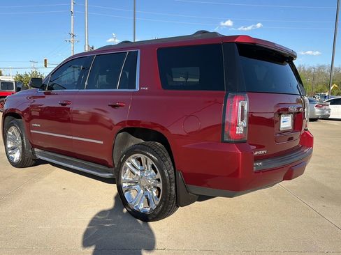 Used 2018 GMC Yukon SLT w/ Premium Edition image 14