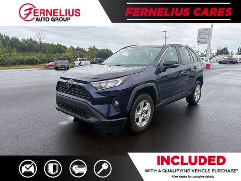 Used 2021 Toyota RAV4 XLE w/ Convenience Package AWD/4WD image 6