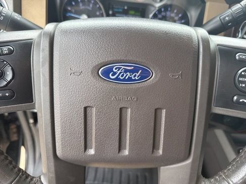Used 2011 Ford F250 Lariat w/ Lariat Interior Pkg image 21