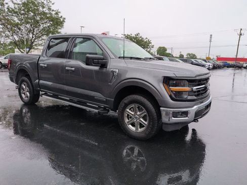 Used 2025 Ford F150 XLT w/ Equipment Group 301A Standard AWD/4WD image 7