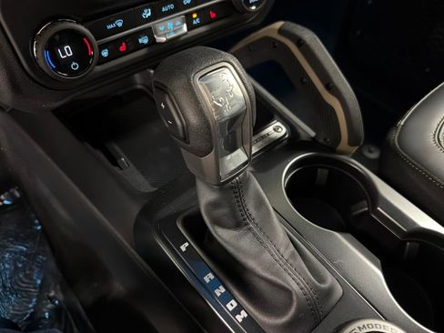 New 2026 Ford Bronco Badlands image 27