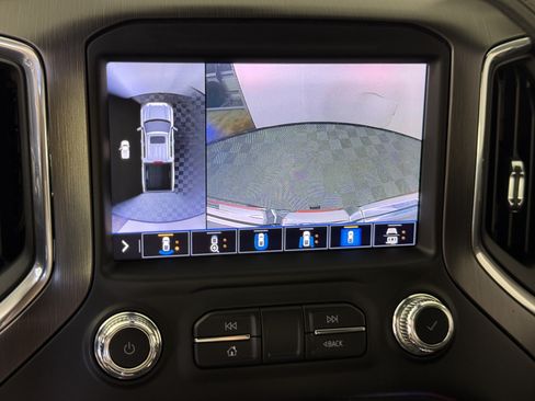 Used 2020 GMC Sierra 1500 AT4 w/ AT4 Premium Package AWD/4WD image 18