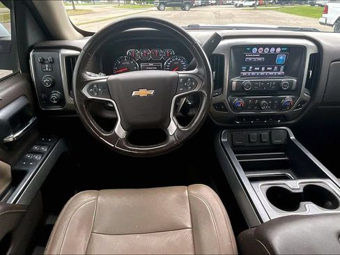 Used 2018 Chevrolet Silverado 1500 LT w/ All Star Edition AWD/4WD image 5