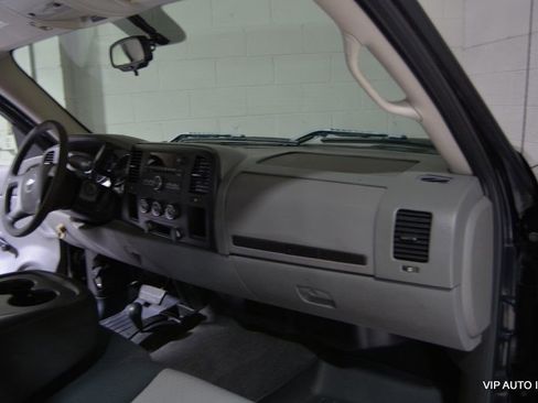 Used 2007 Chevrolet Silverado 2500 W/T w/ LS Package image 14