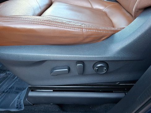 Used 2019 Subaru Ascent Touring w/ Popular Package #3 image 16