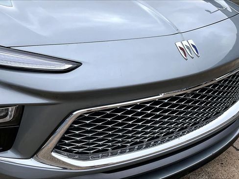 Used 2025 Buick Encore GX Avenir w/ Avenir Technology Package image 30