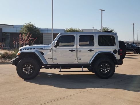 Used 2024 Jeep Wrangler Unlimited Rubicon 392 AWD/4WD image 5