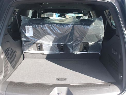 New 2026 Chevrolet Suburban LT w/ Comfort Package image 12