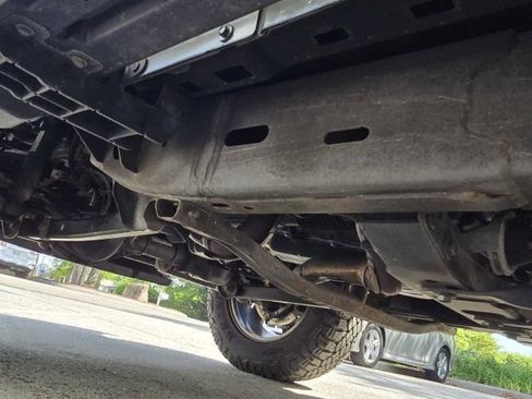 Used 2020 Jeep Wrangler Unlimited Sahara image 33