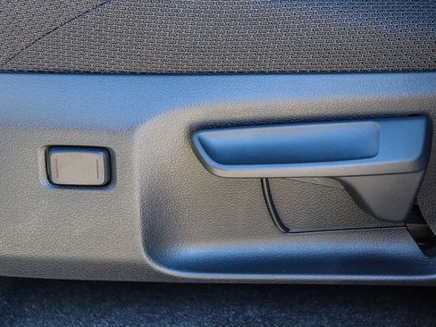 Used 2025 Toyota 4Runner TRD Off-Road image 30