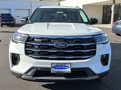 New 2026 Ford Explorer Active w/ Active Comfort Package image 8