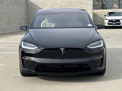 Used 2022 Tesla Model X image 3
