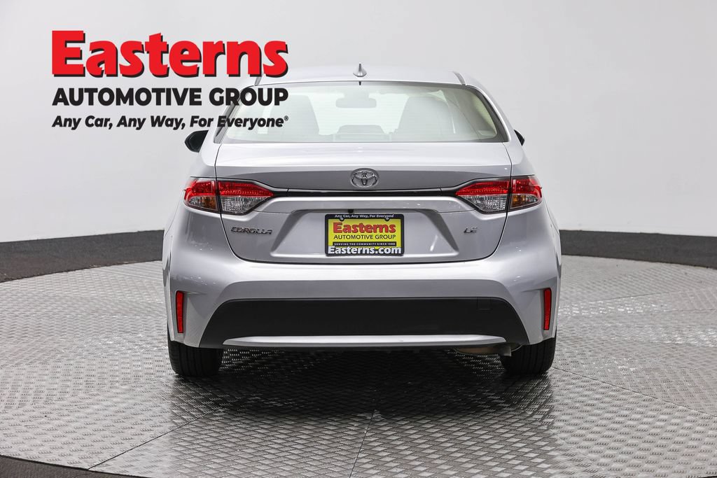 Used 2022 Toyota Corolla LE FWD image 7