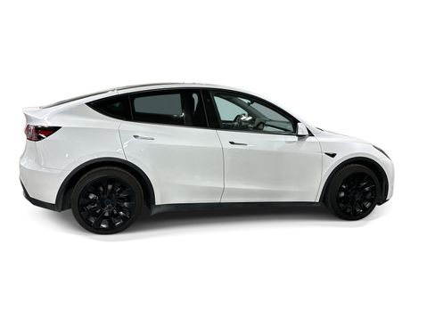Certified 2023 Tesla Model Y Long Range AWD/4WD image 7