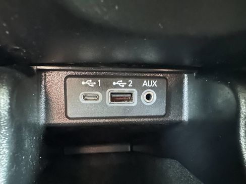 Used 2019 Nissan Maxima SR w/ Premium Package image 28