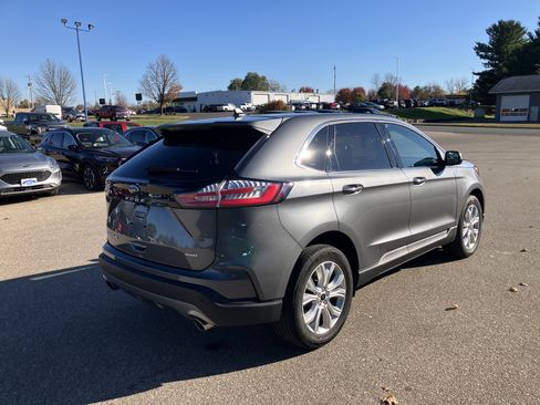 Used 2024 Ford Edge Titanium AWD/4WD image 6