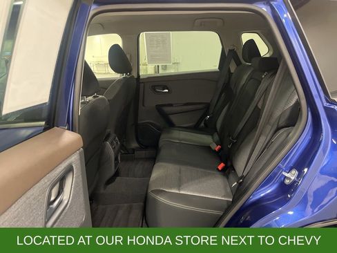 Used 2022 Nissan Rogue SV image 21