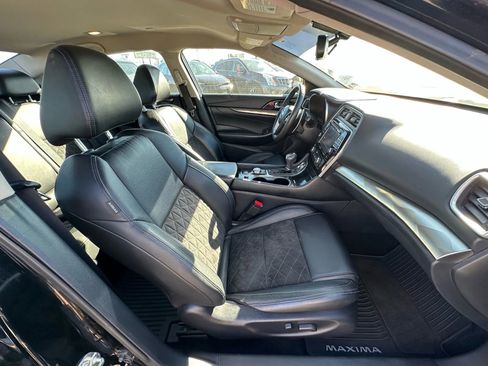 Used 2017 Nissan Maxima SR w/ Midnight Edition image 13