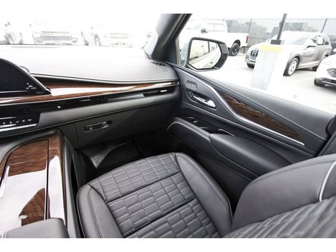 Certified 2024 Cadillac Escalade Sport Platinum w/ LPO, Floor Liner Package image 10