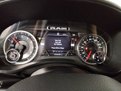 Used 2021 RAM 1500 Laramie w/ Off Road Group image 15