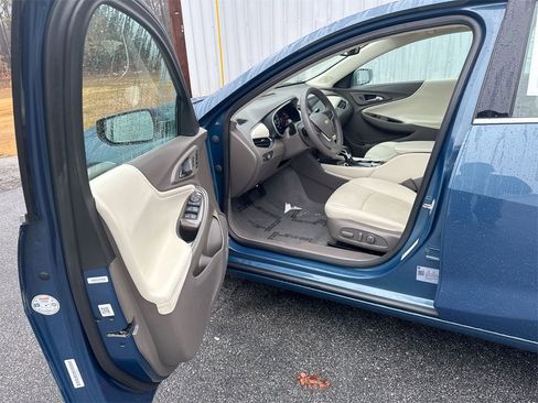 Used 2024 Chevrolet Malibu LT image 13
