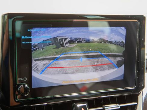 Used 2026 Toyota Corolla XSE FWD image 5