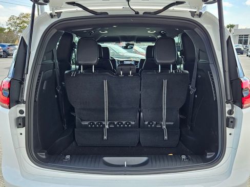 New 2026 Chrysler Pacifica Select image 13