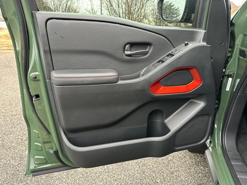 New 2026 Nissan Frontier Pro-X w/ Pro-X Convenience Package image 10