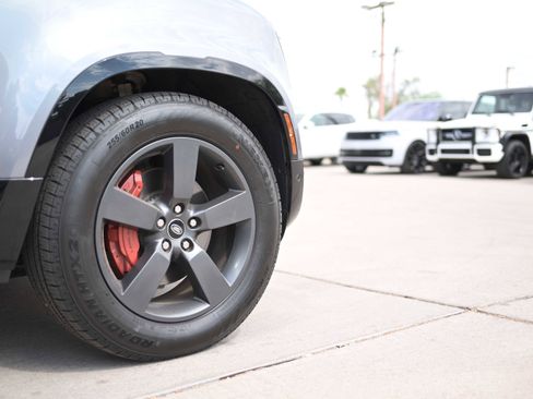 Used 2021 Land Rover Defender 90 X image 15