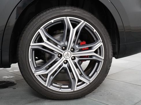 Used 2023 Maserati Levante GT AWD/4WD image 33