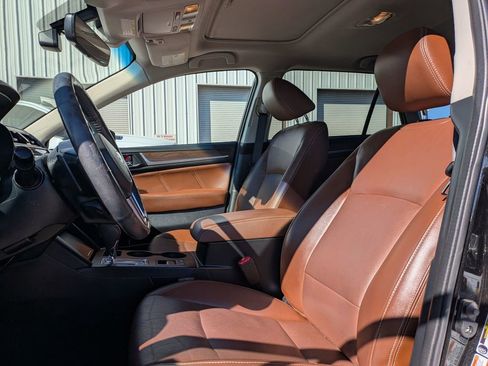 Used 2017 Subaru Outback 3.6R Touring w/ Popular Package #5A image 14