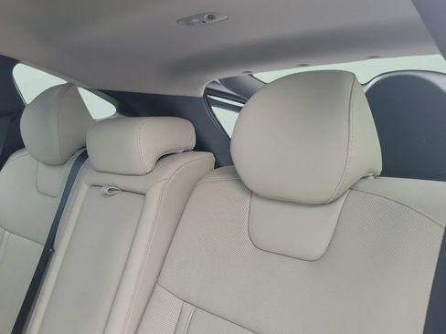 Certified 2022 Hyundai Tucson Limited FWD image 10