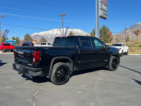 Used 2022 GMC Sierra 1500 Elevation w/ X31 Off-Road Package image 8