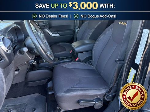 Used 2013 Jeep Wrangler Unlimited Sahara image 14