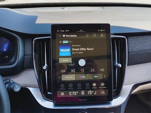 New 2026 Volvo XC90 B6 Plus w/ Protection Package Premier image 18