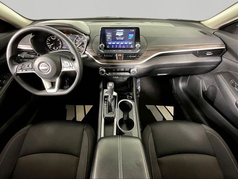 Certified 2024 Nissan Altima 2.5 SV FWD image 7