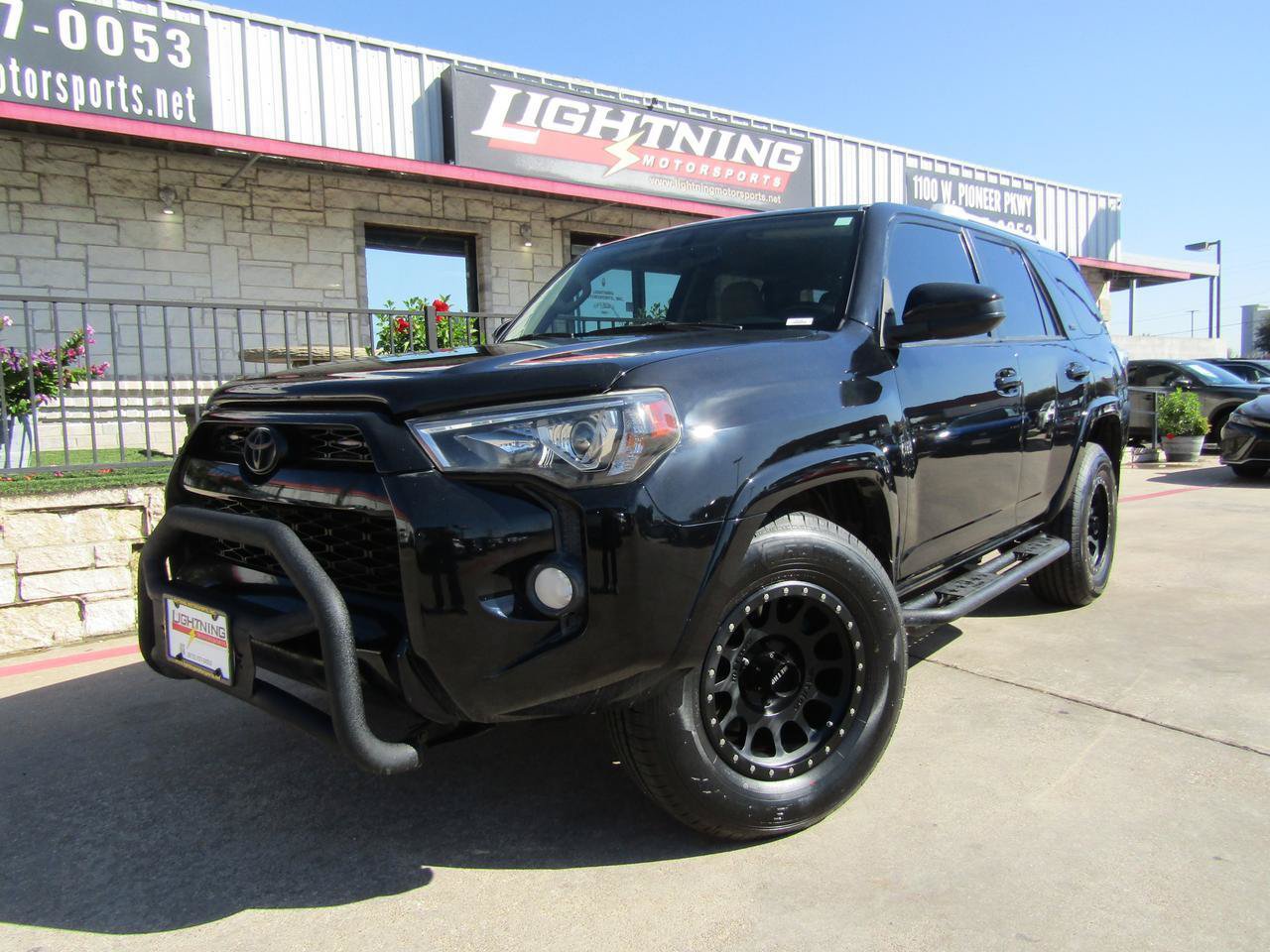 Used 2018 Toyota 4Runner SR5 RWD image 1