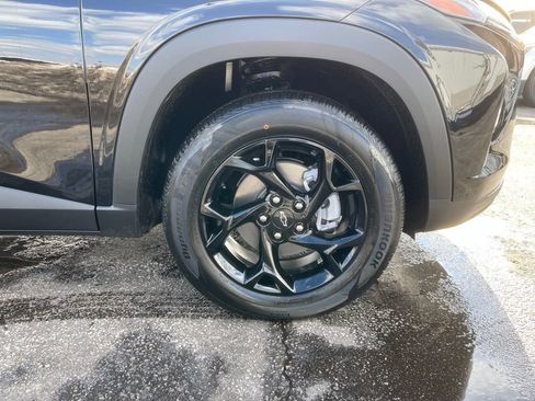 New 2026 Chevrolet Trax LT w/ Midnight Edition image 25