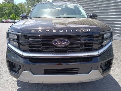 New 2026 Ford Expedition Platinum AWD/4WD image 8