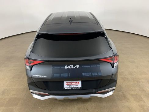 Used 2024 Kia Sportage LX image 11