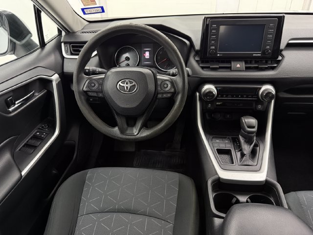 Used 2021 Toyota RAV4 XLE FWD image 31