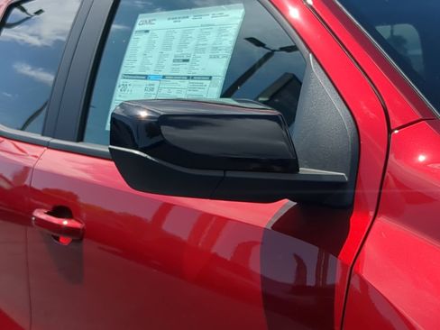 New 2025 GMC Canyon Elevation w/ Convenience Package image 18