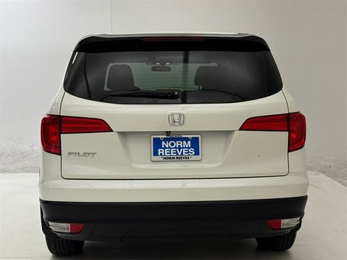 Used 2016 Honda Pilot LX image 9