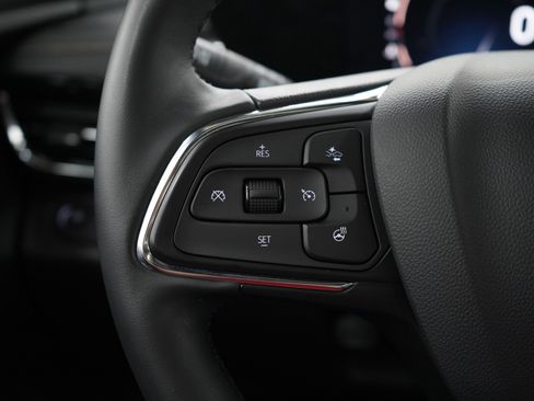 Used 2024 Buick Envista Avenir image 28