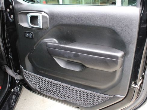 Used 2021 Jeep Wrangler Unlimited Sport w/ Sun And Sound Package AWD/4WD image 23