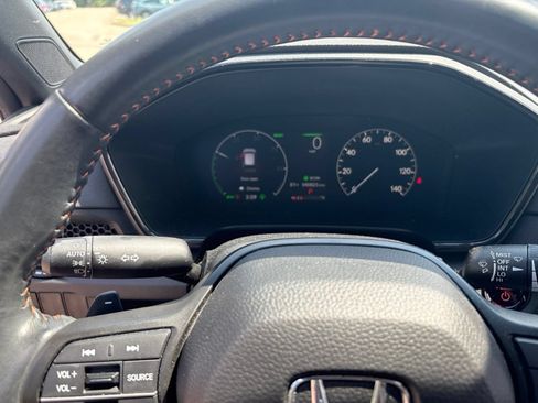 Used 2024 Honda CR-V Sport image 6