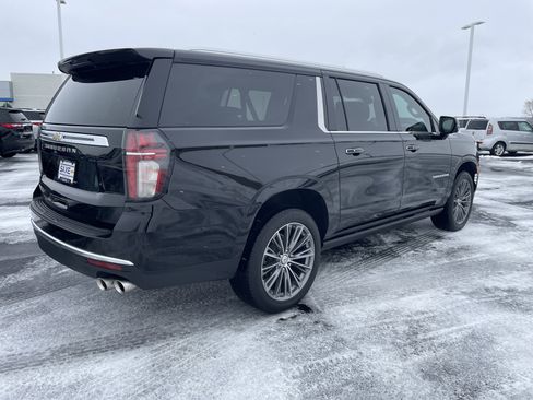 Used 2021 Chevrolet Suburban High Country image 5